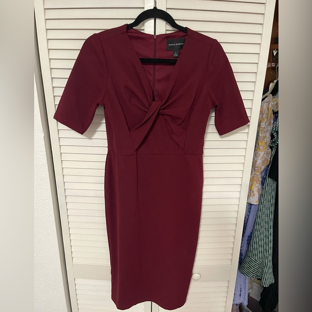 Donna Morgan Deep Red Burgundy Quarter Sleeve Midi Dress